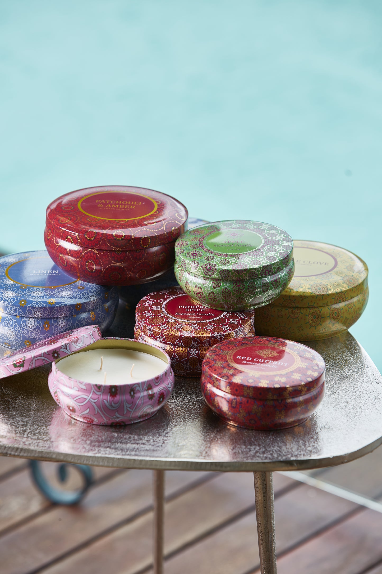 3- wick Scented candles in tin - Apple 185gr