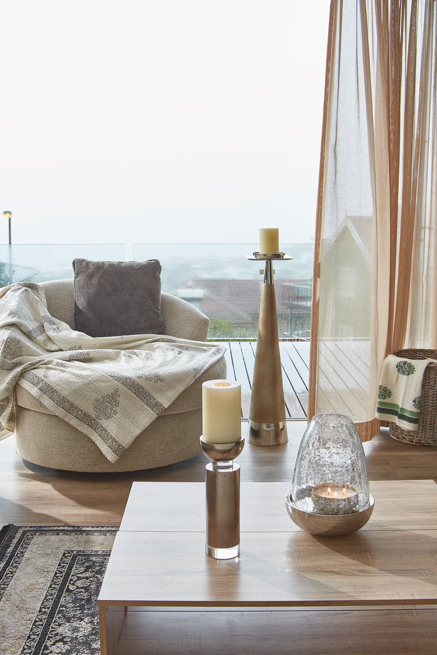 Aluminum Pillar Candle Holder  (Medium)